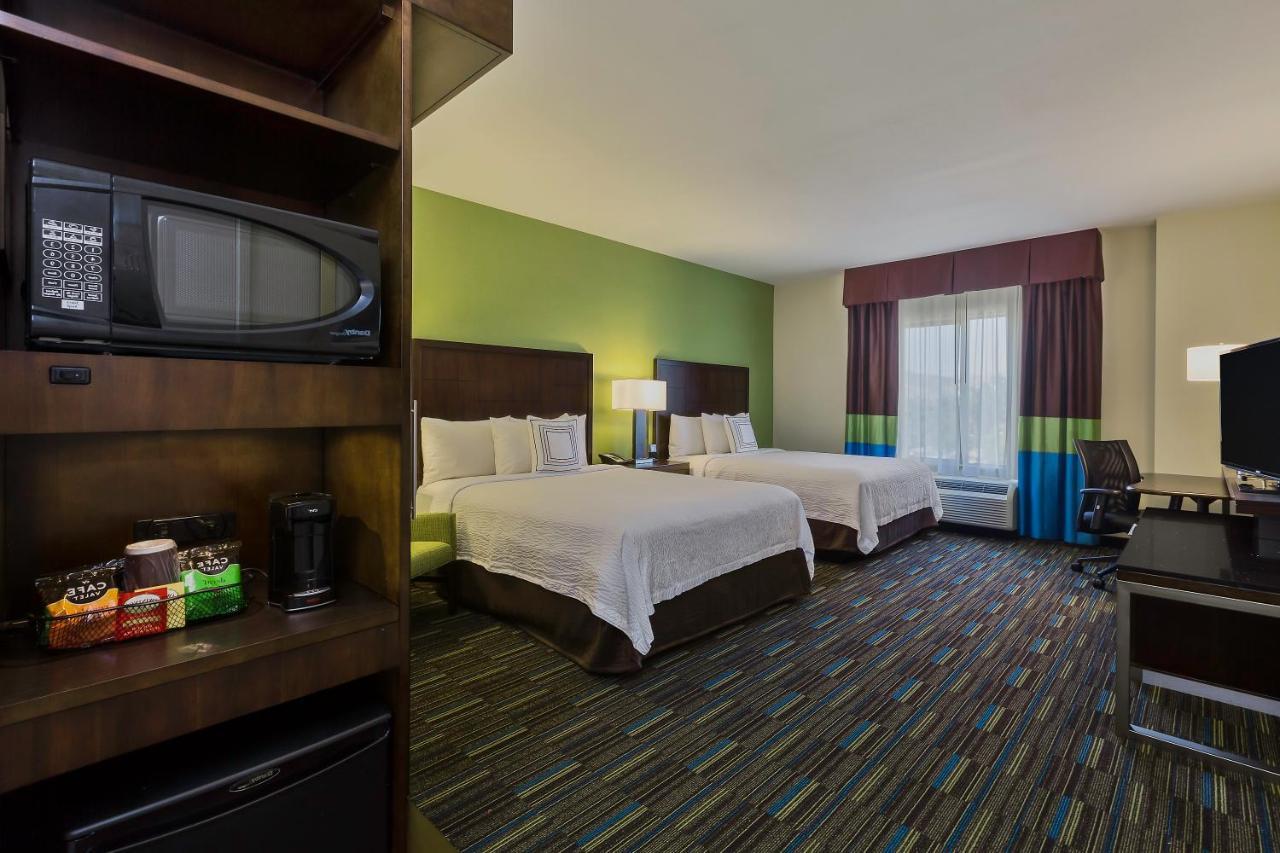 Fairfield Inn & Suites Riverside Corona/Норко Екстериор снимка