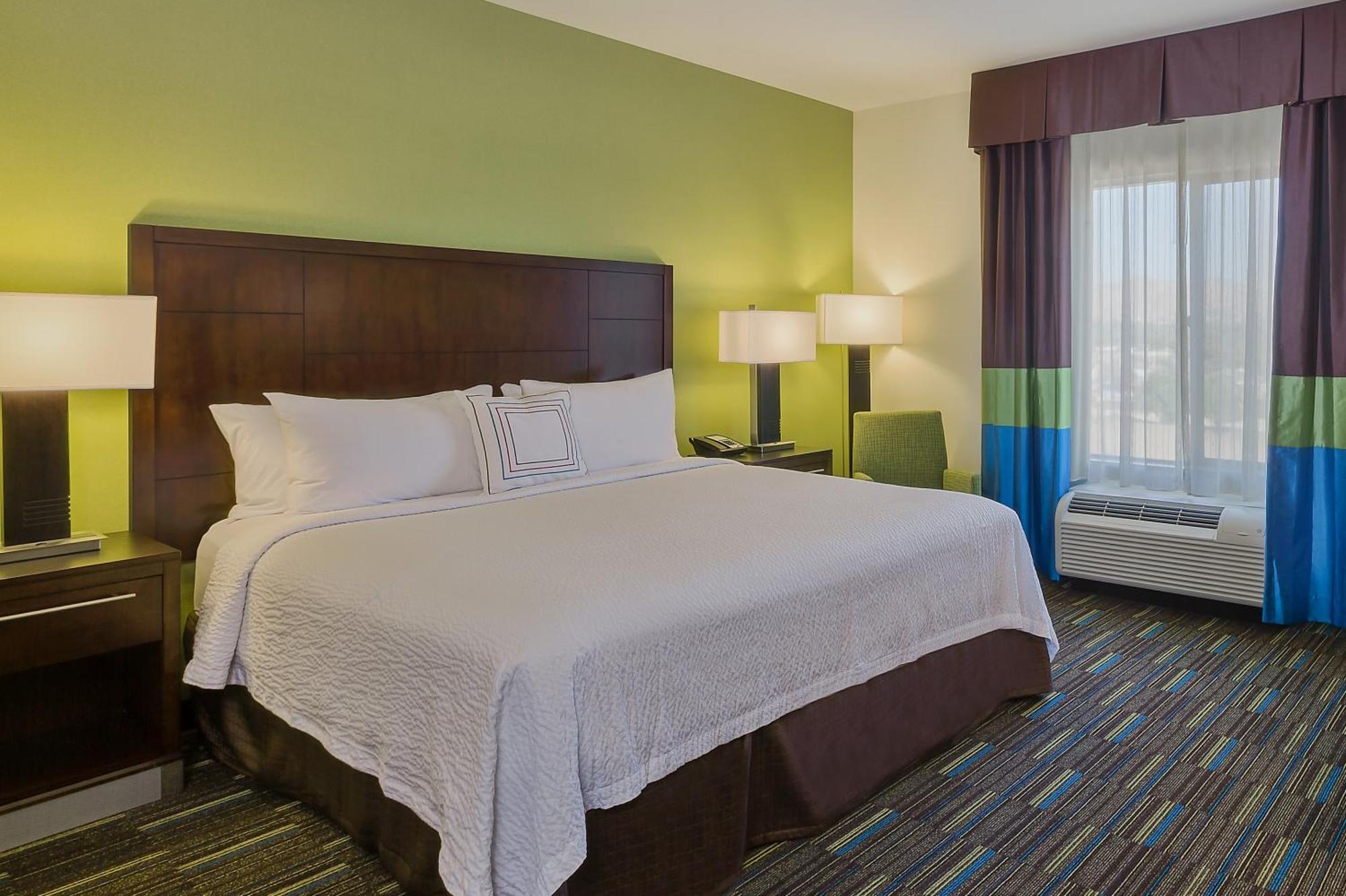 Fairfield Inn & Suites Riverside Corona/Норко Екстериор снимка