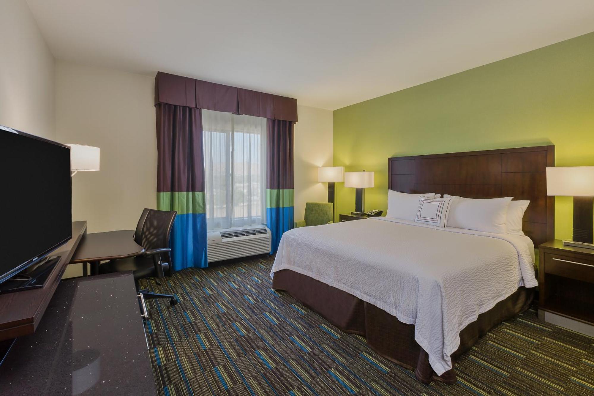 Fairfield Inn & Suites Riverside Corona/Норко Екстериор снимка