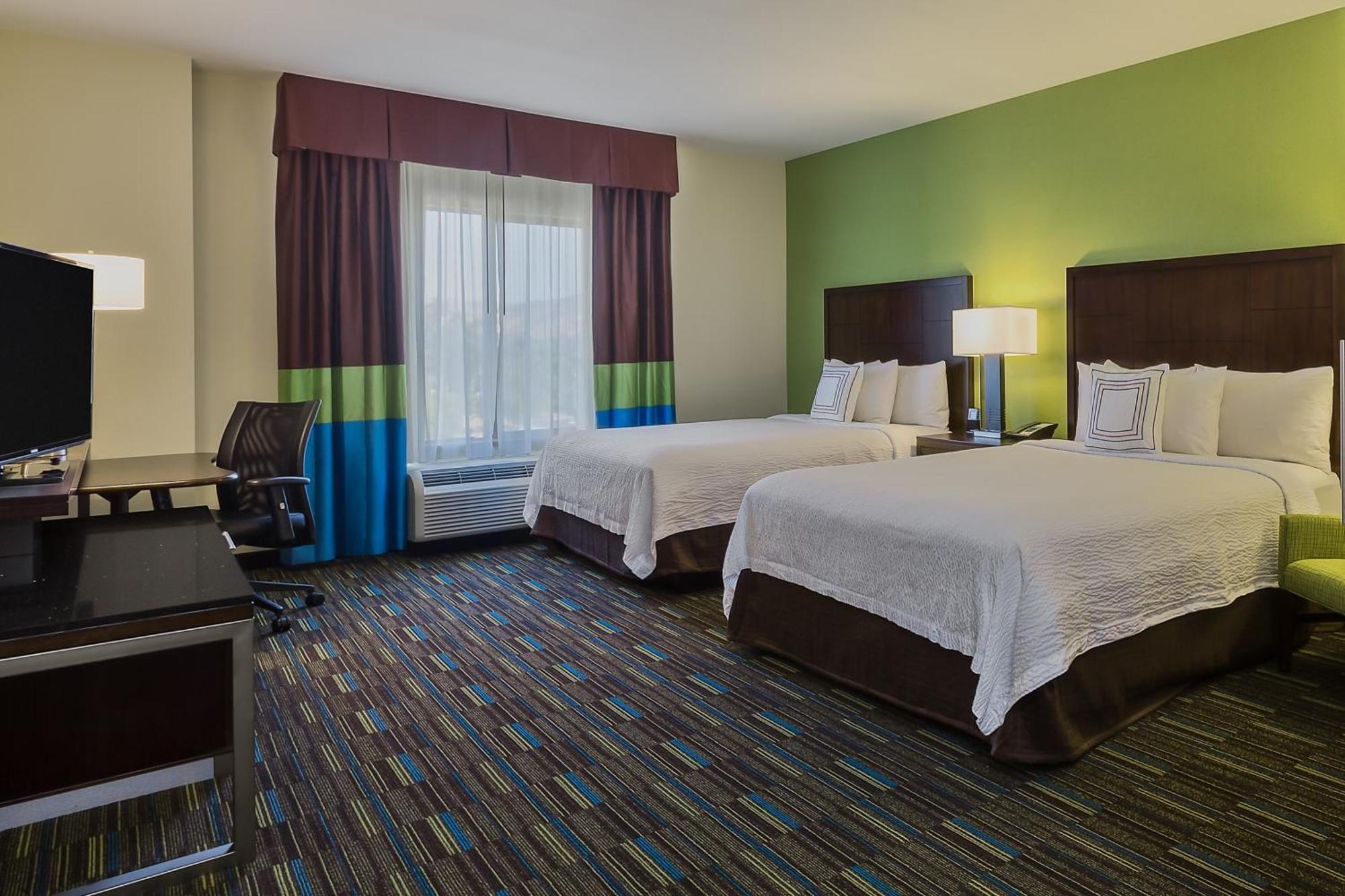 Fairfield Inn & Suites Riverside Corona/Норко Екстериор снимка