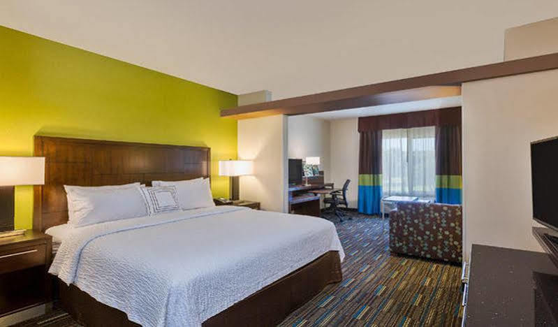 Fairfield Inn & Suites Riverside Corona/Норко Екстериор снимка